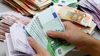 Od danas na Kosovu euro je jedino sredstvo plaćanja