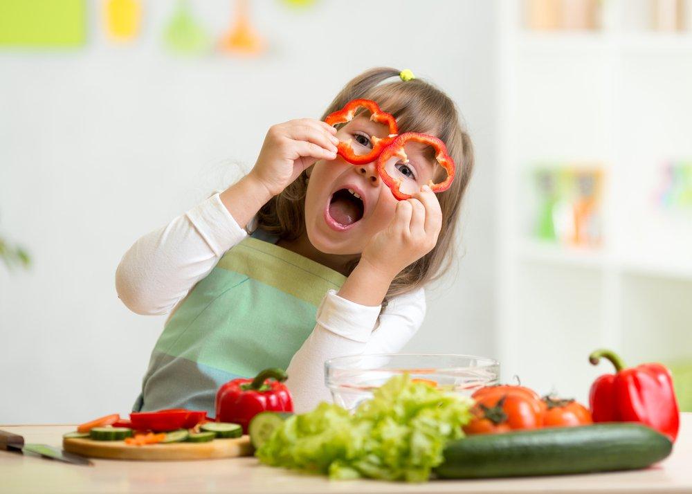 Kako naučiti djecu da jedu raznovrsno