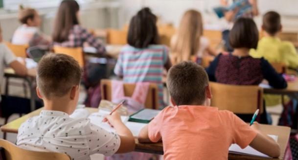 Sindikat obrazovanja: Fortina Vlada je pokazala da je priča o unaprjeđenju obrazovanja šarena laža i populistički mamac "Trojke"