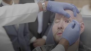 U Njujorku ljekari izveli prvu potpunu transplantaciju oka u svijetu