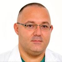 Ljekar Nenad Šaponjić pravi primjer ljudskosti: Dao krv pacijentici pa je poslije operirao