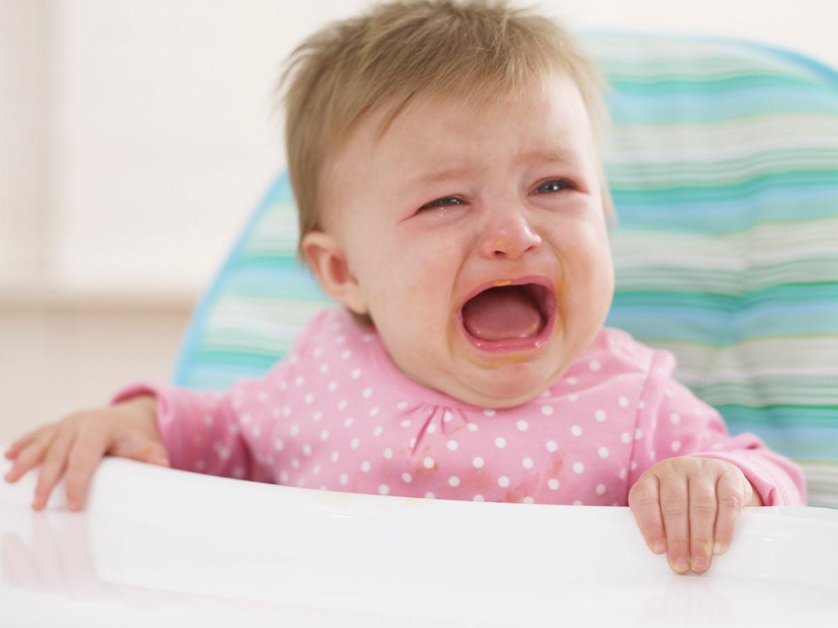 Šta raditi kada dijete kenjka, plače i ljuti se