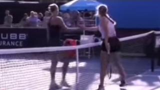 Video / Rukovanje dvije djevojčice na Australijan openu izazvalo je skandal