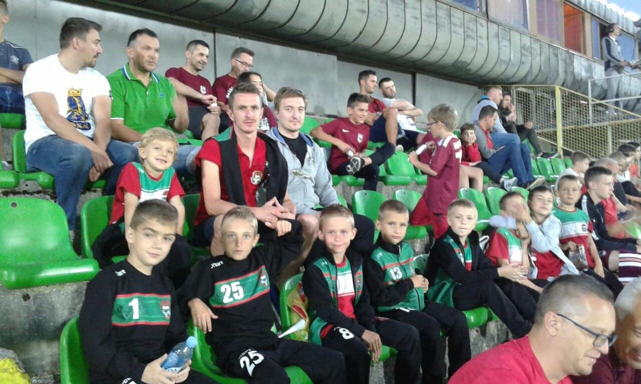 Mališani s trenerima bili na utakmici između FK Sarajevo i FC Banants