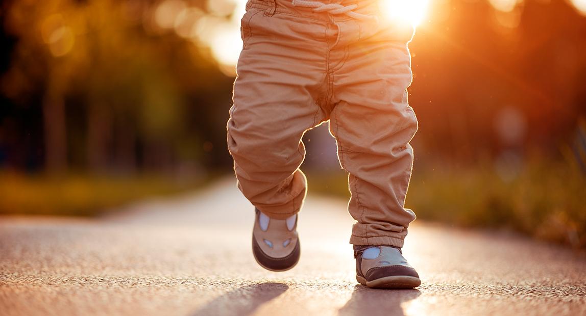 Djeci stopala brzo rastu pa svakih dva mjeseca provjeravajte da im cipelice nisu male - Avaz