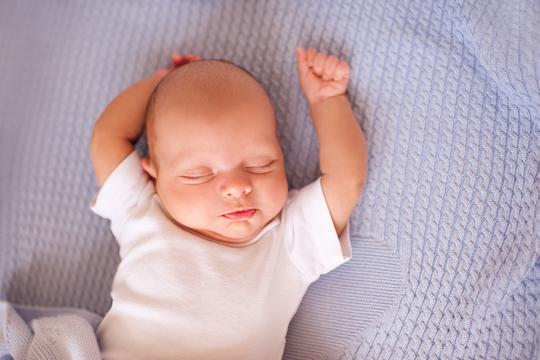 Novorođenče voli slušati zvukove koje je čulo u maternici - Avaz