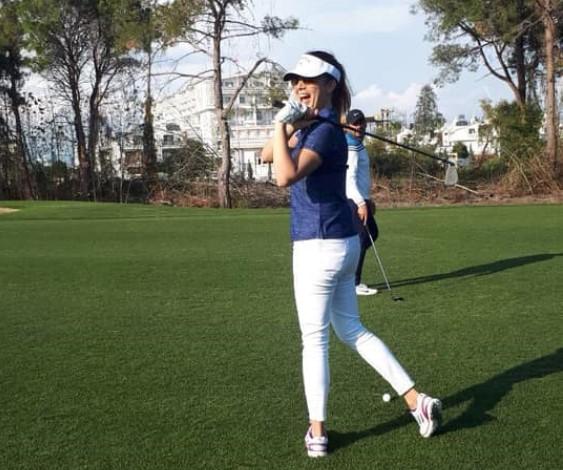 Maja Miralem opušta se uz golf