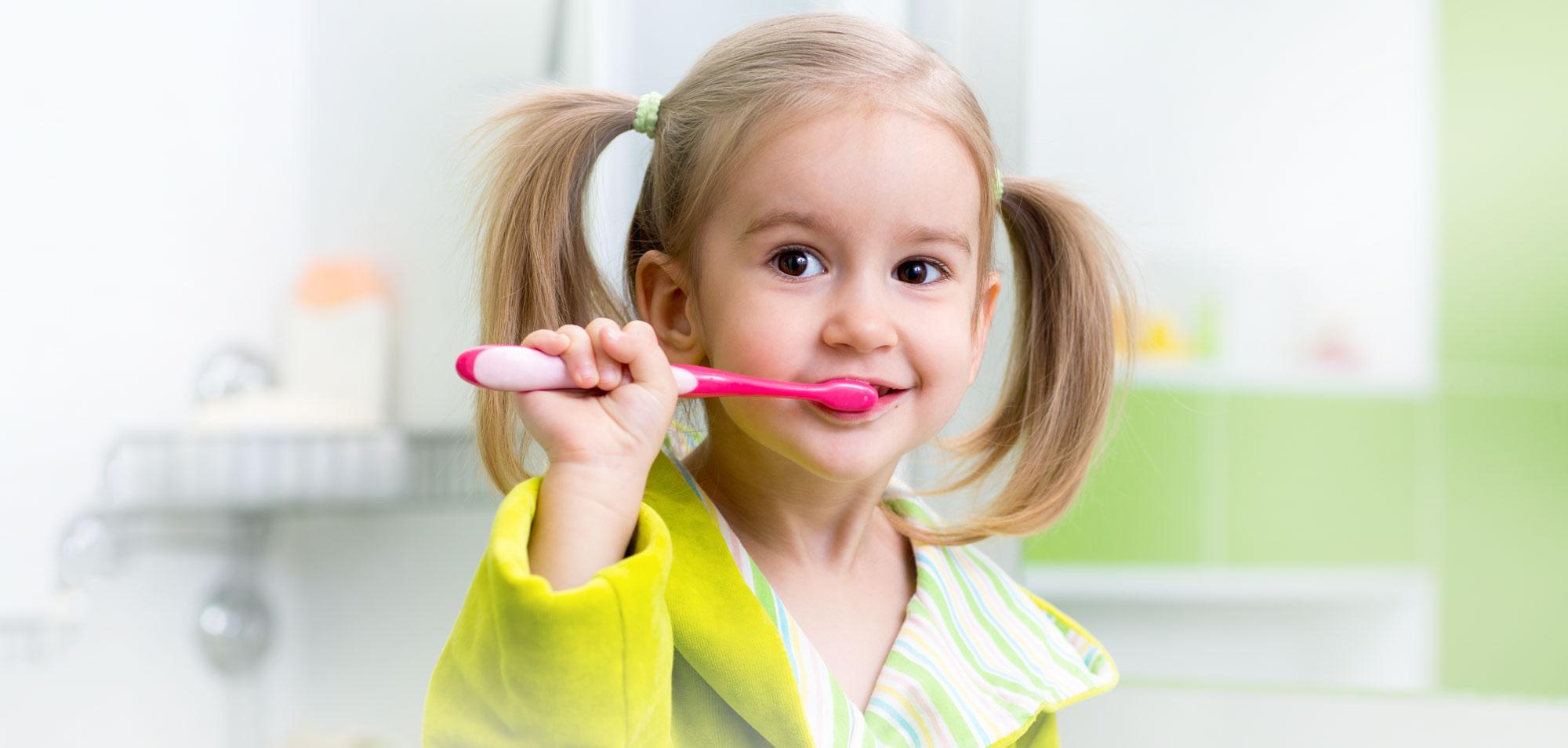 Već s pet godina dijete treba nakon svakog jela prati zube - Avaz