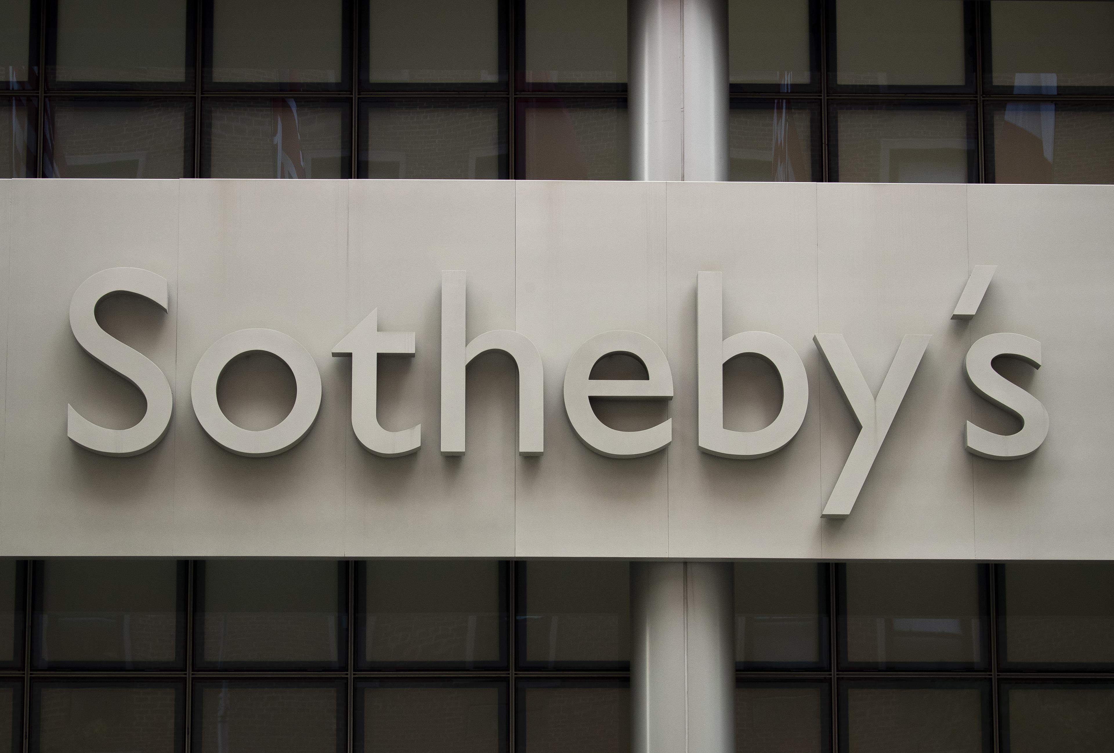 Francuski milijarder kupio "Sotheby's" za 3,7 milijardi dolara