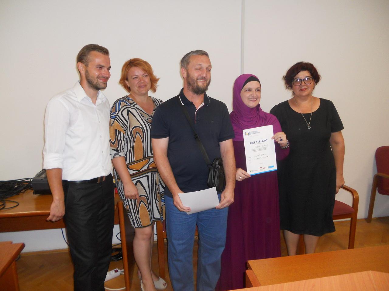Polaznicima nakon edukacije dodijeljeni certifikati - Avaz