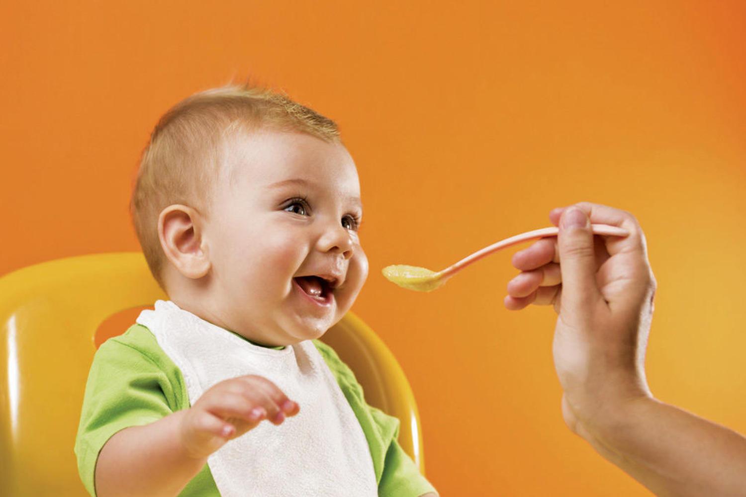 Da li hranu za bebu treba soliti ili ne