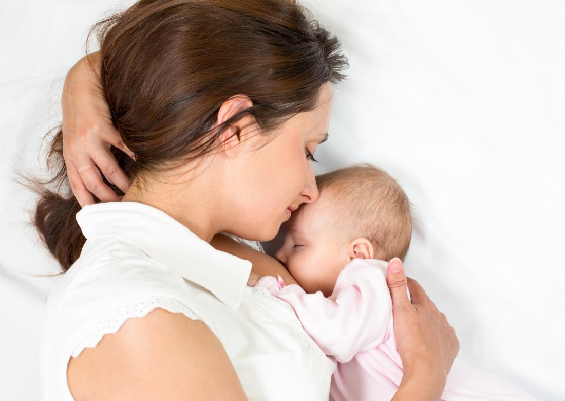 Tokom noći majčino tijelo prirodno luči veće količine prolaktina - Avaz