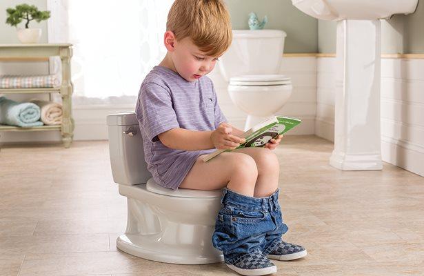 Evo kada je najbolje vrijeme da roditelji djecu uče koristiti toalet ili tutu