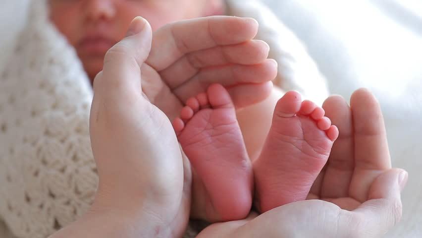 Briga o bebinim stopalima počinje odmah po rođenju, evo i zašto