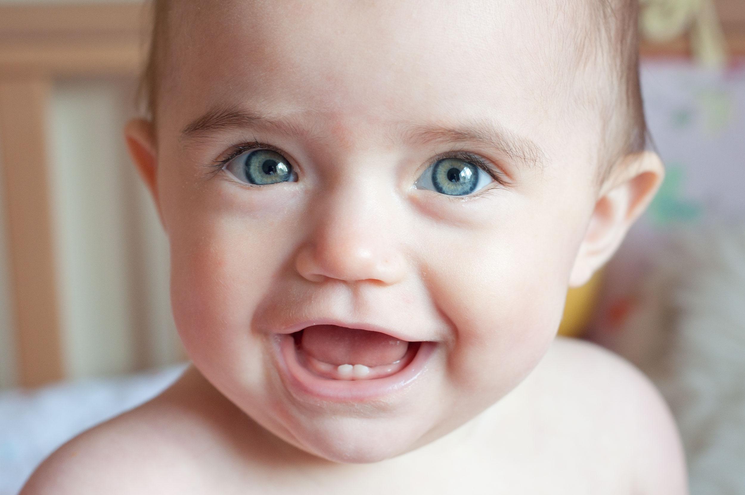 Studije pokazuju da se prilikom izrastanja zubi djeci povisuje temperatura - Avaz