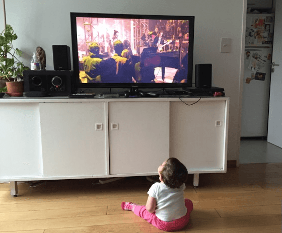 Televizori opasni za djecu