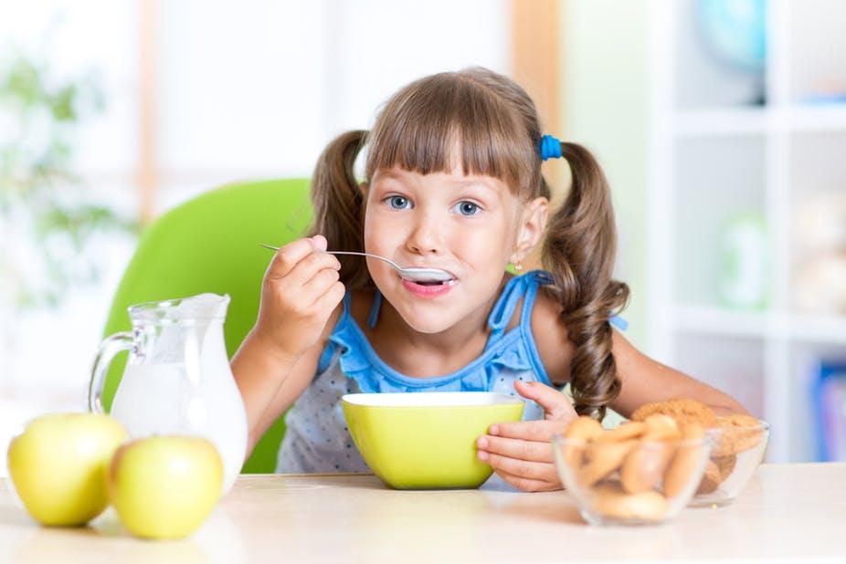 Naučite djecu važnosti uravnoteženog i zdravog doručka - Avaz