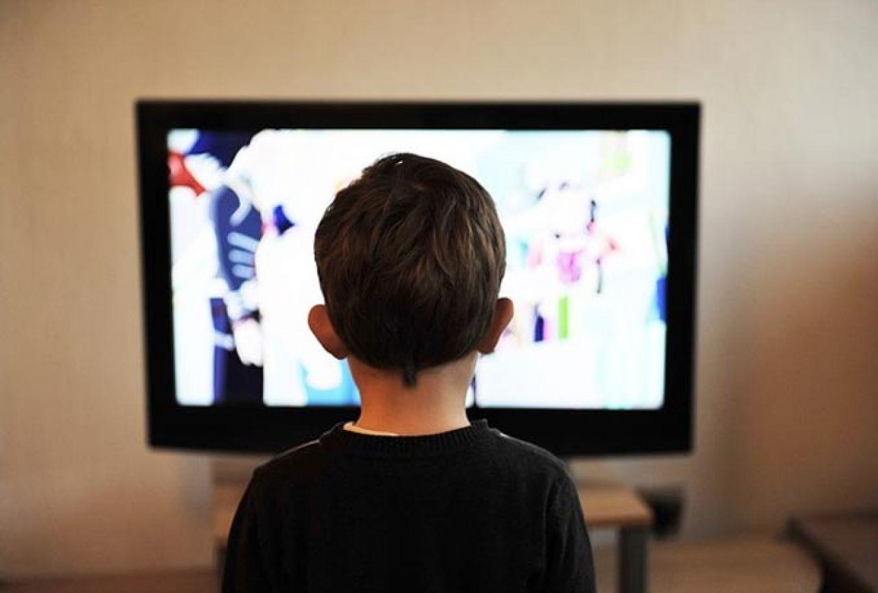 Djeca su troma zbog TV i mobitela