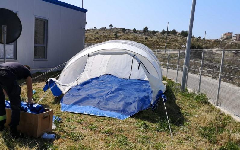 Šatori na granicama - Avaz