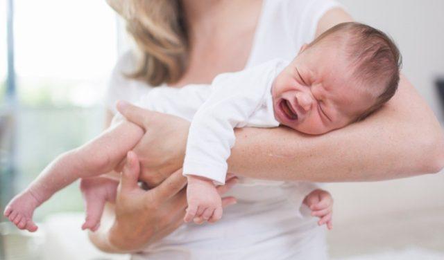 Deset posto beba plače i više od tri sata dnevno - Avaz