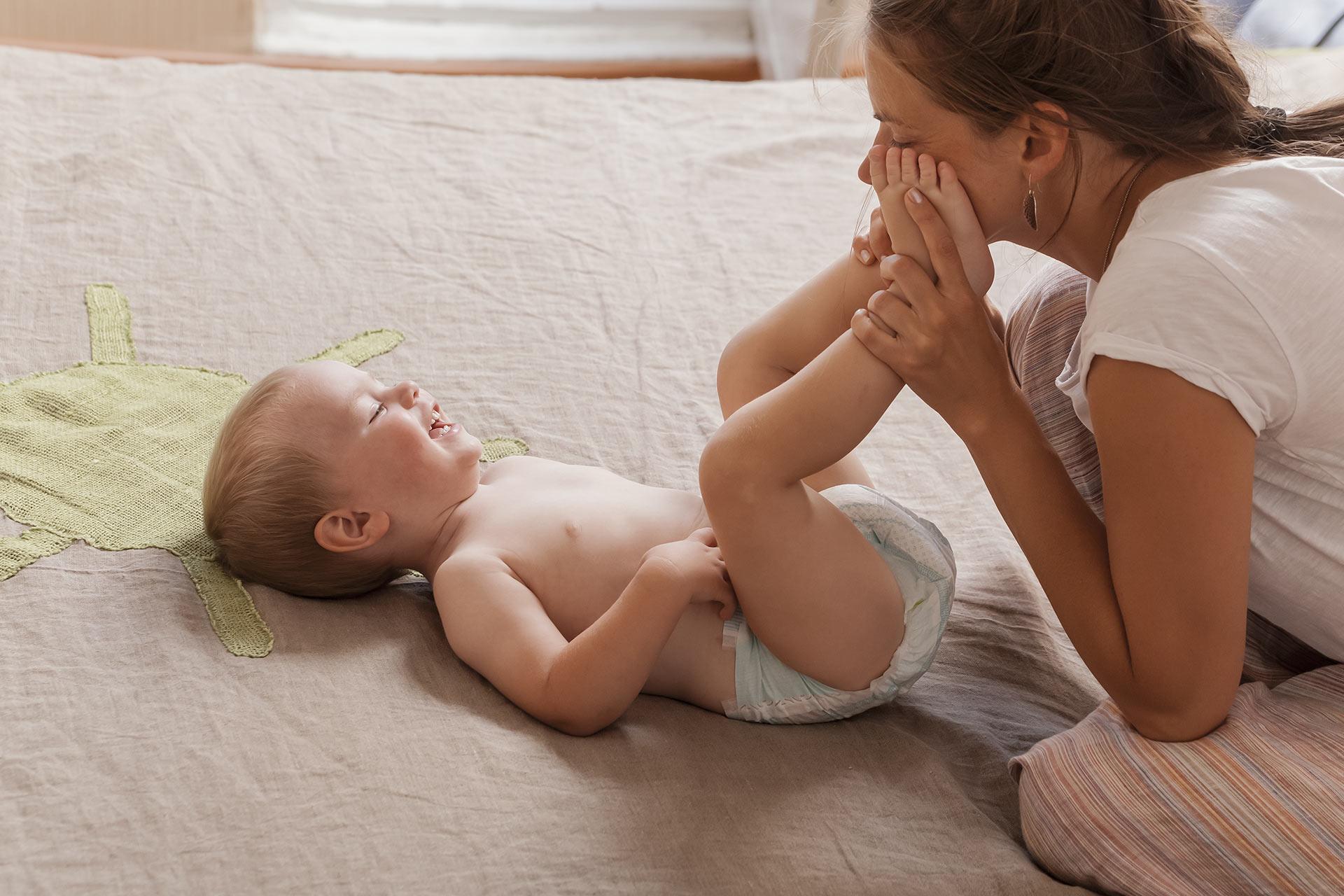 Bebe katkad imaju već oštre nokte kojima sebi mogu nanijeti bolne ogrebotine - Avaz