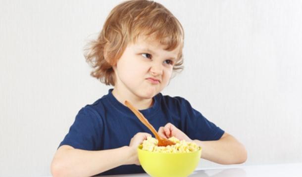 Djeca često odbijaju da jedu određenu hranu - Avaz
