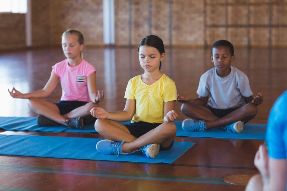 Kako meditacija može pomoći školskoj djeci