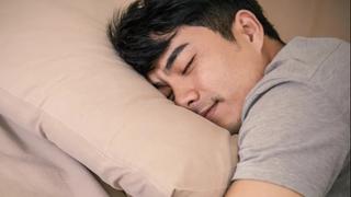 Ovaj položaj spavanja potiče bore, čak i kod mlađih ljudi