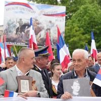 U Banjaluci održan “Marš besmrtnog puka”, ruski način obilježavanja Dana pobjede nad fašizmom