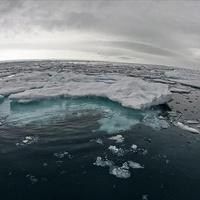 Sa slomljene ledene plohe kod dalekoistočnog ruskog ostrva spašena 82 ribara
