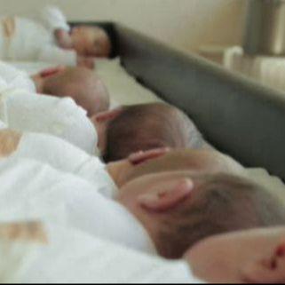 U Općoj bolnici "Prim. dr. Abdulah Nakaš" rođeno pet, na UKC Tuzla 10 beba
