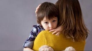 Podrška roditelja: Ublažite stres i strah djetetu
