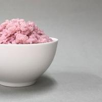 Naučnici napravili novu vrstu hibridne hrane uzgojivši stanice govedine u zrnima riže
