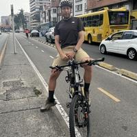 Turski biciklista Genc putovanjem od 130.000 kilometara želi postaviti Ginesov  rekord
