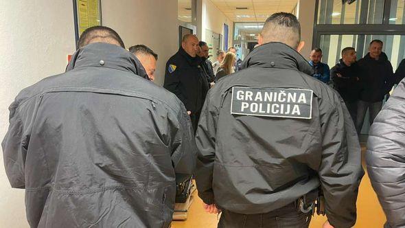 Policijski službenici Granične policije - Avaz