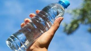 Možemo li brže izgubiti kilograme ako pijemo više vode: Evo šta je pokazala nova studija