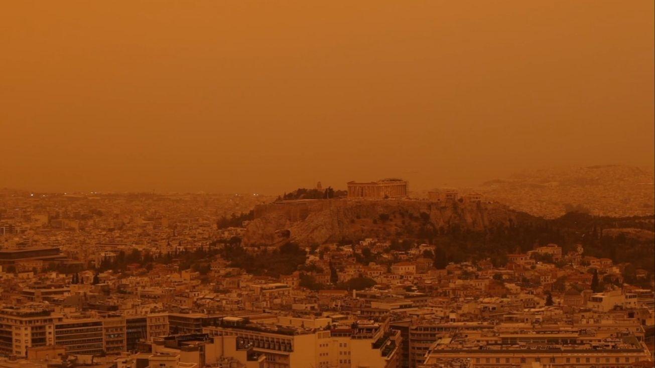 Video / Oblaci saharskog pijeska i prašine prekrili Atinu
