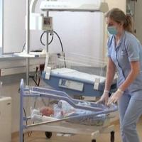 U Kantonalnoj bolnici "Dr. Safet Mujić" rođena jedna, na UKC Tuzla pet beba