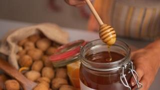 Livadski, bagremov ili šumski: Koji med je najzdraviji