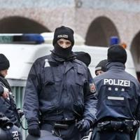 Horor u Njemačkoj: Mladić (18) ubio ženu (42) i dječaka (9), povrijedio još troje djece 