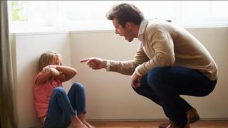 Kako prepoznati toksičnog oca: Ne poštuju djetetove granice