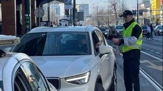 U Sarajevu oduzet automobil, vozio pod zabranom
