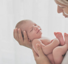 Po rođenju nastaju promjene na koži bebe