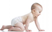 Bosonoge bebe će manje padati dok uče da hodaju